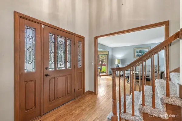14 Hampton CT, Algonquin, IL 60102