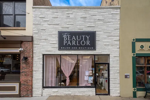 912 Main ST, Antioch, IL 60002