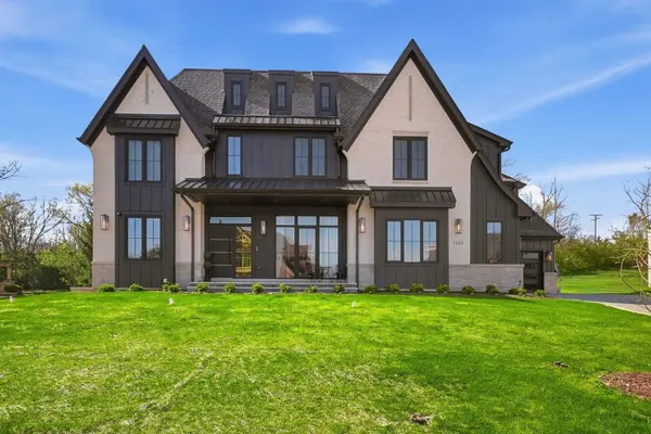 1161 Secret Forest DR, Burr Ridge, IL 60527