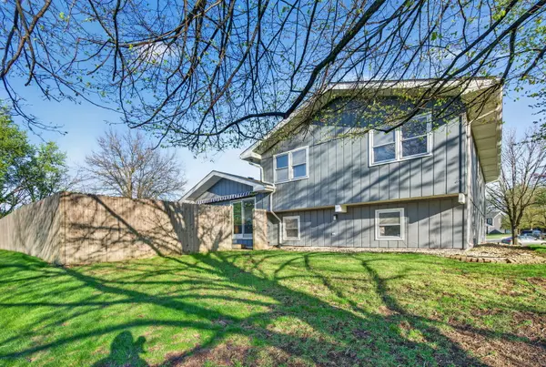 3211 Wild Oaks CT, Joliet, IL 60431