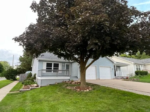 603 Willow ST, Maple Park, IL 60151