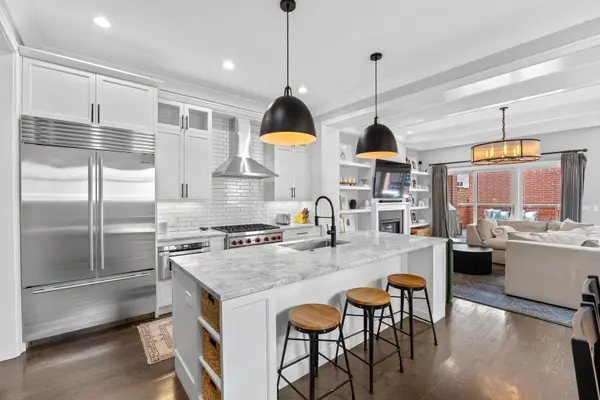 2744 N Mildred AVE #1, Chicago, IL 60614