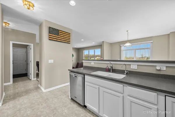 607 Stearn DR, Genoa, IL 60135