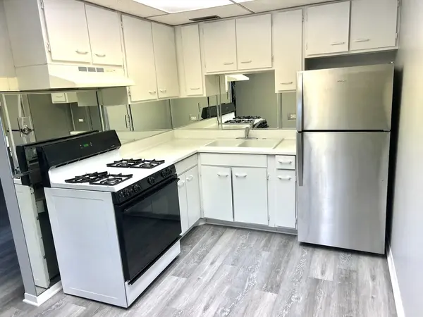 3133 Bernice RD #2, Lansing, IL 60438