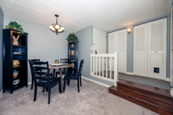 500 Timber Ridge DR #202A, Carol Stream, IL 60188