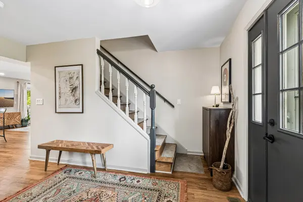 14942 W Rockland RD, Libertyville, IL 60048
