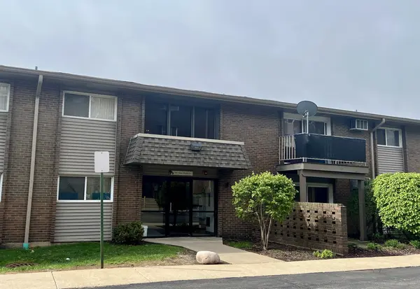 2301 Beau Monde TER #203, Lisle, IL 60532