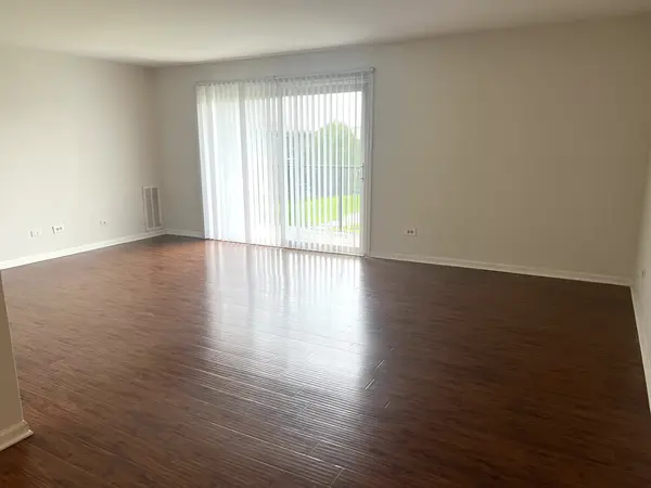 2301 Beau Monde TER #203, Lisle, IL 60532