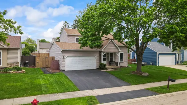 2250 Bannister LN, Aurora, IL 60504
