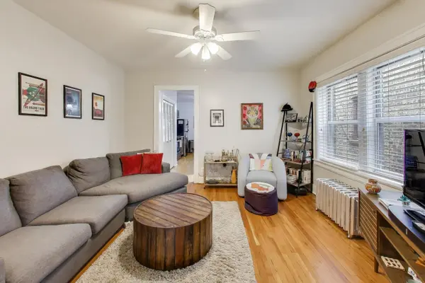 6234 N BROADWAY ST #3, Chicago, IL 60660