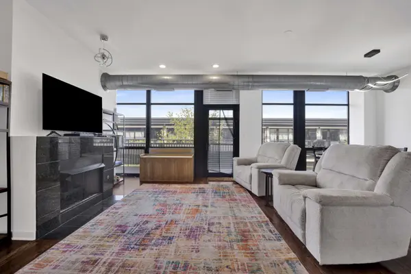 1150 W 15th ST #401, Chicago, IL 60608