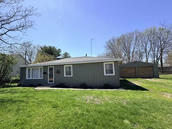 114 S Commercial AVE, Amboy, IL 61310