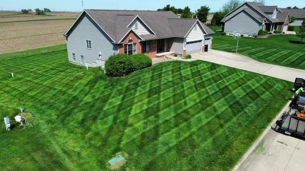 10372 Lyonheart LN, Bloomington, IL 61705