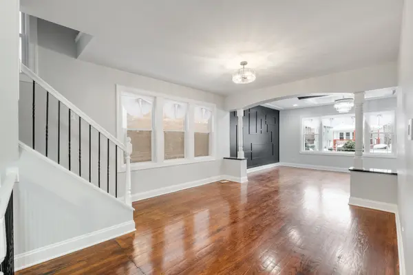 10557 S Indiana AVE, Chicago, IL 60628