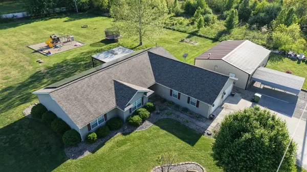 14669 Gossett RD, West Frankfort, IL 62896