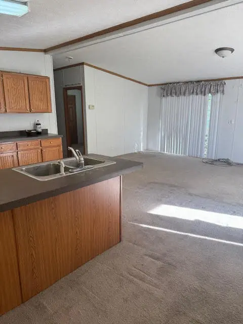 30 Meadowlark LN, Beecher, IL 60401