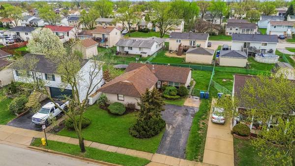 89 W SCHUBERT AVE, Glendale Heights, IL 60139