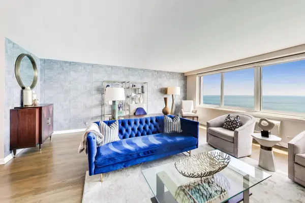 1440 N LAKE SHORE DR #31E, Chicago, IL 60610