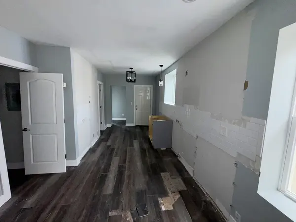 7738 S Wabash AVE, Chicago, IL 60619
