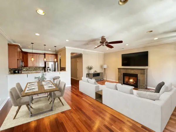 1419 W Chicago AVE #2, Chicago, IL 60642