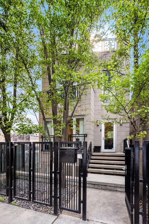 1740 N Wolcott AVE, Chicago, IL 60622