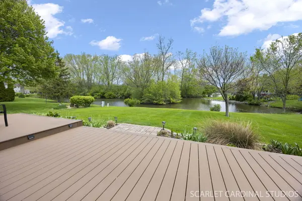 1063 Willow Creek RD, West Chicago, IL 60185