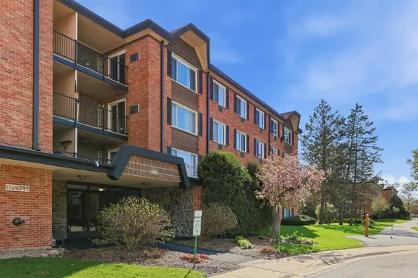 1216 S New Wilke RD #307, Arlington Heights, IL 60005