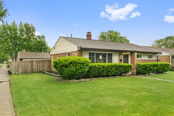 17303 Chicago AVE, Lansing, IL 60438