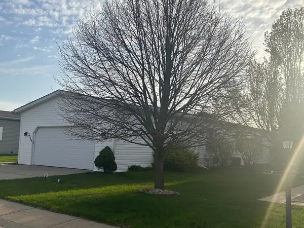2250 Sunrise DR, Belvidere, IL 61008
