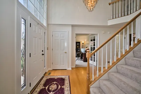 114 Rhine AVE, Bolingbrook, IL 60490
