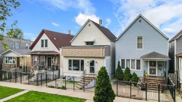 4317 W Shakespeare AVE, Chicago, IL 60639