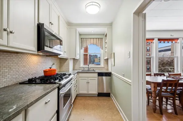 1585 Ridge AVE #410, Evanston, IL 60201