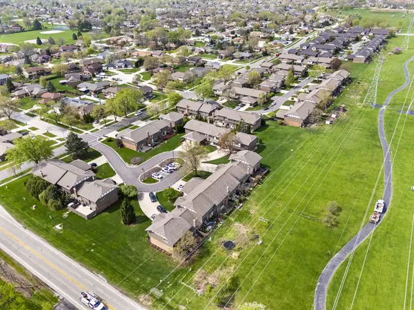8226 Millbank DR, Orland Park, IL 60462