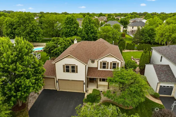 1000 Butterfield CIR E, Shorewood, IL 60404