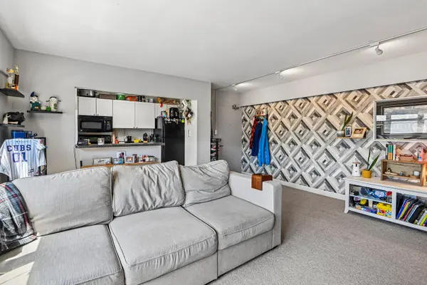 4960 N Marine DR #611, Chicago, IL 60640