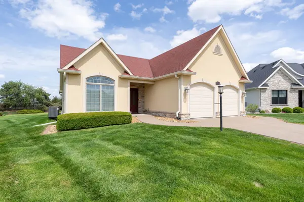 5310 Baraboo CT, Davenport, IA 52804