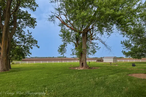 8994 Illinois Route 64, Sycamore, IL 60178
