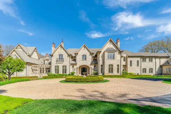 93 Hawley Woods RD, Barrington, IL 60010