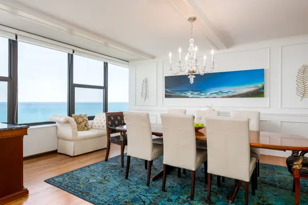 3150 N Lake Shore DR #34A, Chicago, IL 60657