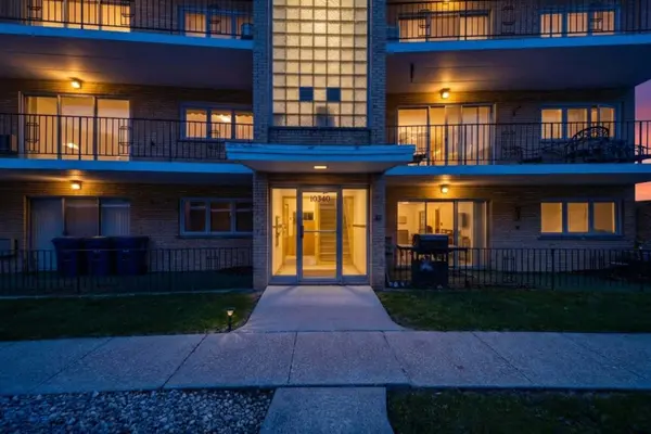 10340 S Pulaski RD #103, Oak Lawn, IL 60453