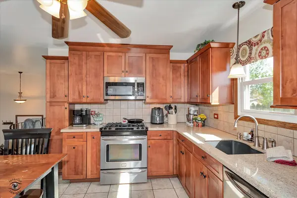 5641 Dover RD, Oak Forest, IL 60452