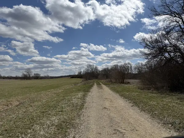 Lot A Lenz RD, Elgin, IL 60124