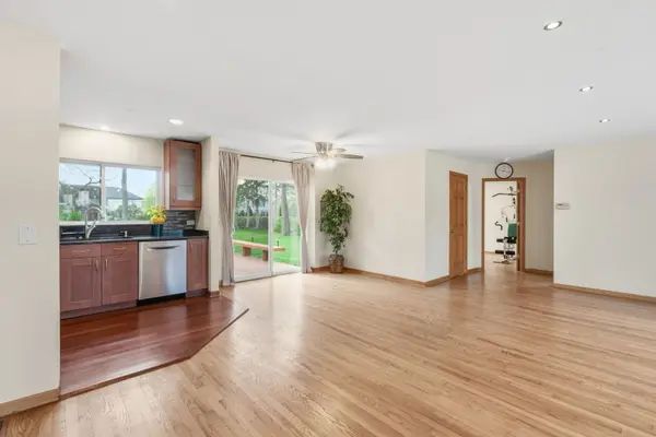 3691 Walters AVE, Northbrook, IL 60062