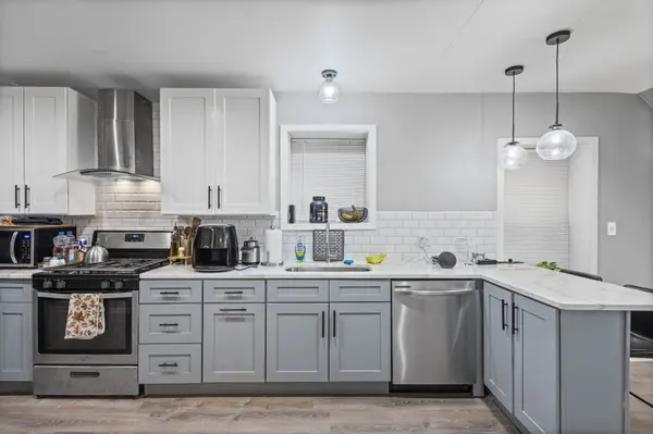 3014 S Broad ST, Chicago, IL 60608