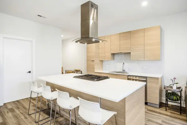 35 S Hoyne AVE #1B, Chicago, IL 60612