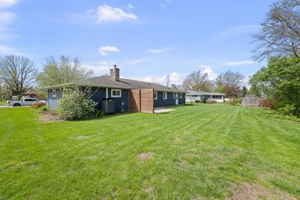 1104 3rd ST, De Witt, IA 52742