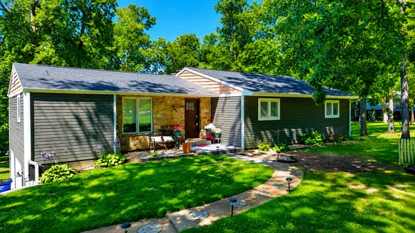 65 Magnolia LN, Vienna, IL 62995