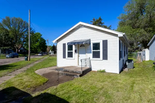 914 S Elsie AVE, Davenport, IA 52802