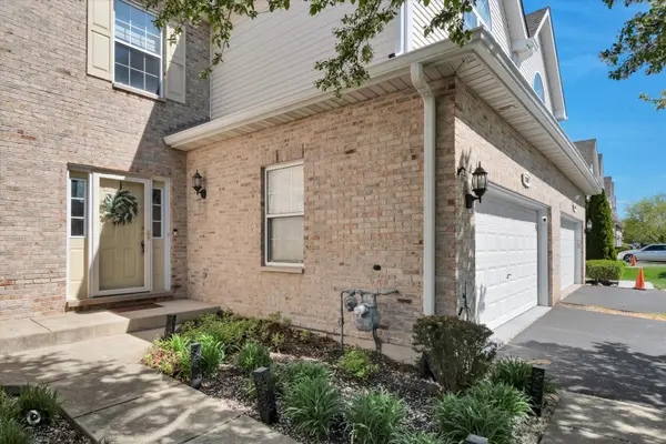 1162 Lily Field LN #1162, Bolingbrook, IL 60440