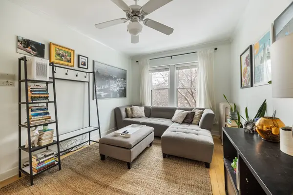 3101 N Kenmore AVE #3, Chicago, IL 60657